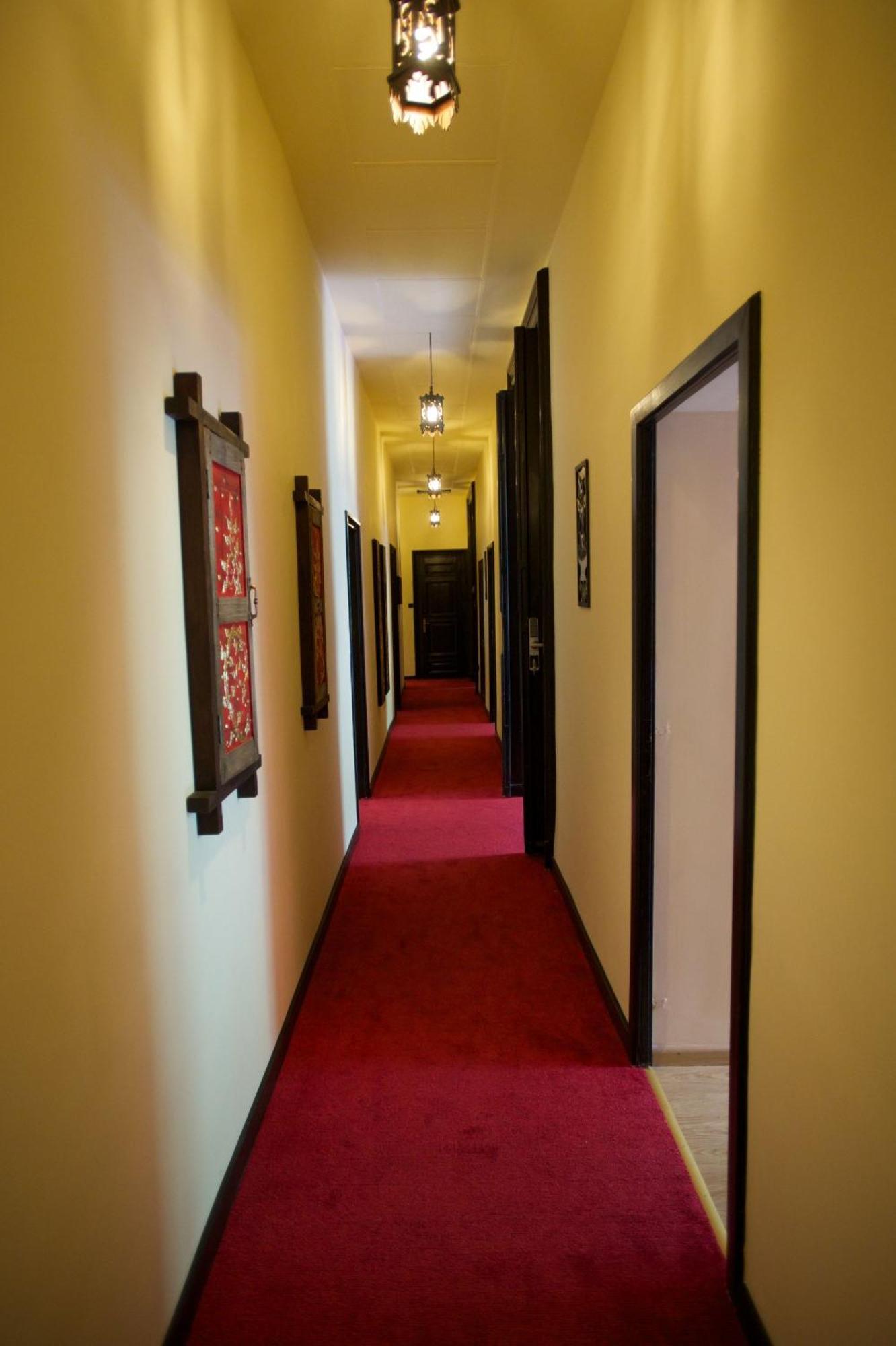 Andrassy Thai Hotel Budapest Bagian luar foto