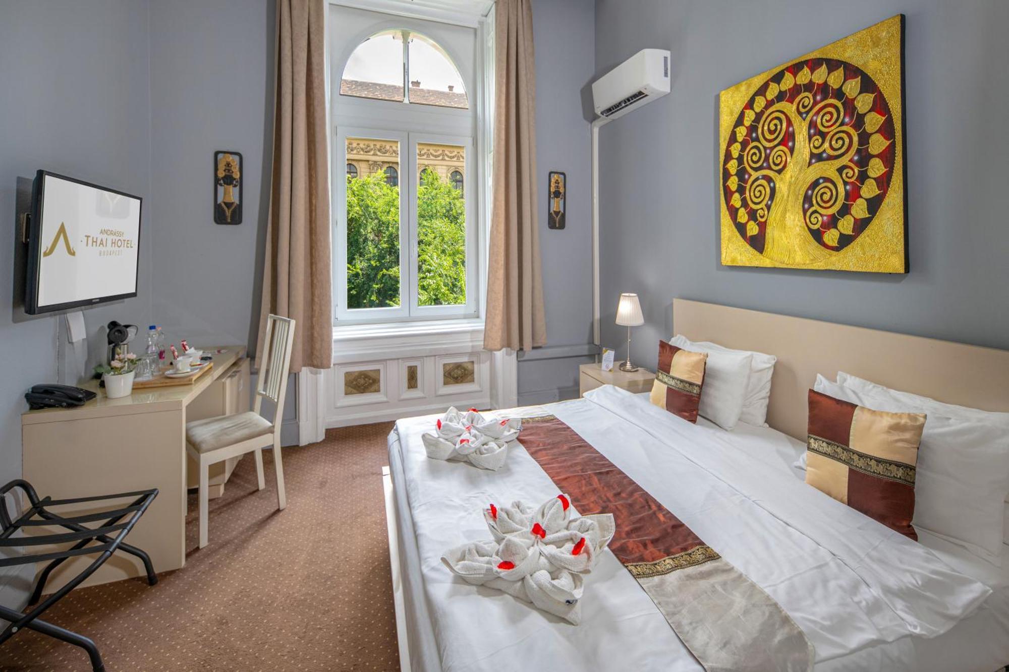 Andrassy Thai Hotel Budapest Bagian luar foto