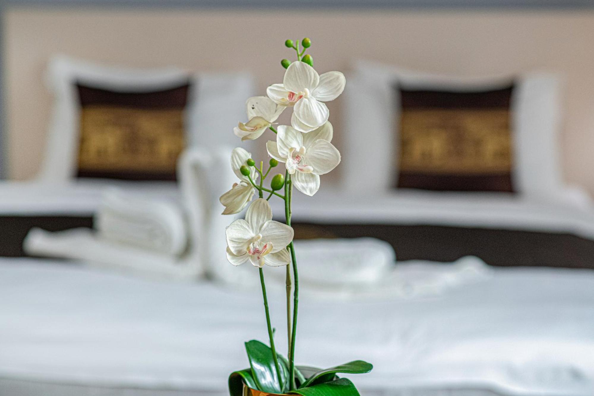 Andrassy Thai Hotel Budapest Bagian luar foto
