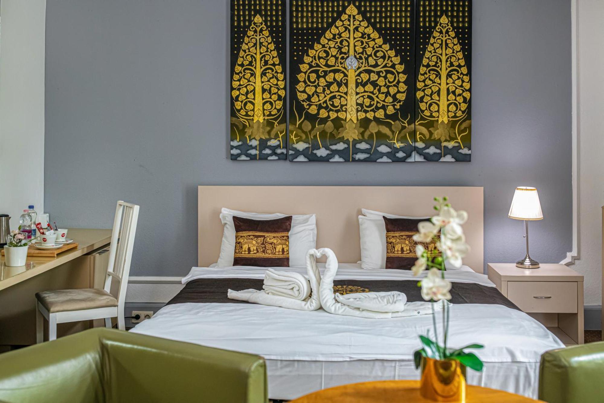 Andrassy Thai Hotel Budapest Bagian luar foto