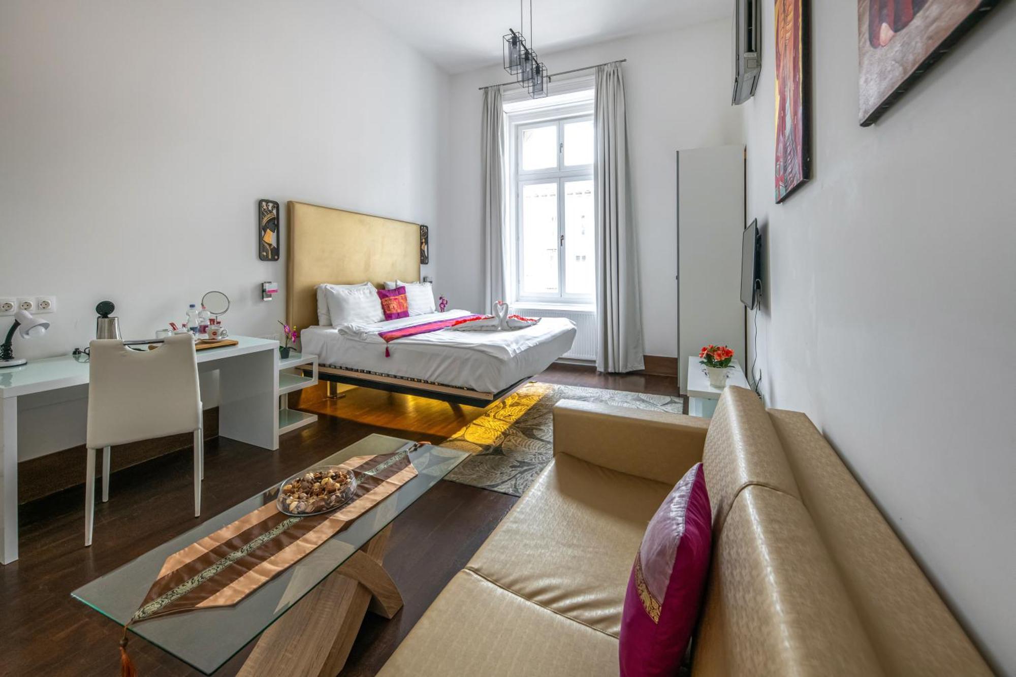 Andrassy Thai Hotel Budapest Bagian luar foto