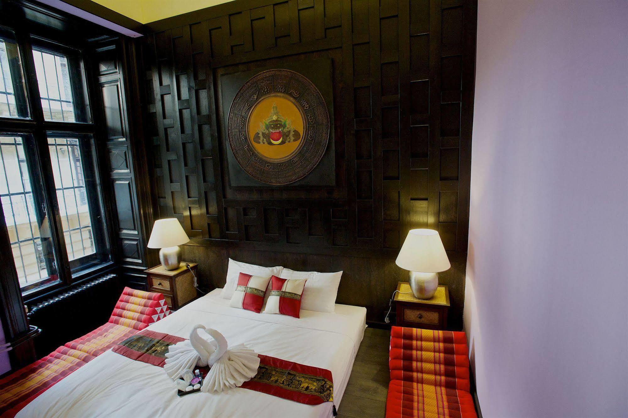 Andrassy Thai Hotel Budapest Bagian luar foto